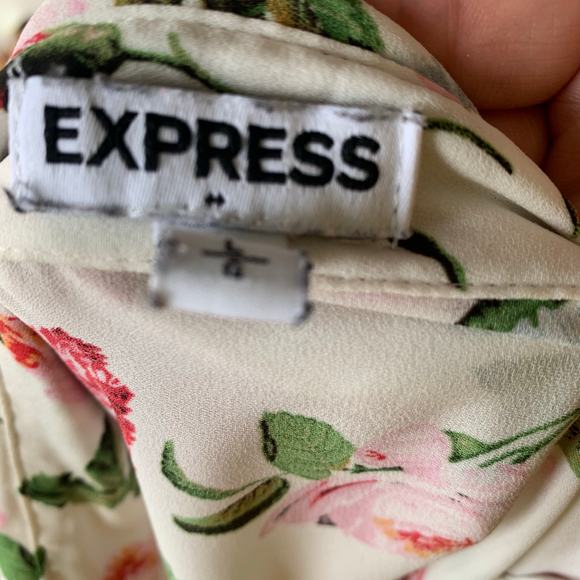 Express White Chiffon Collared Button Down White Floral Shirt LARGE Roll Tab - Picture 13 of 16